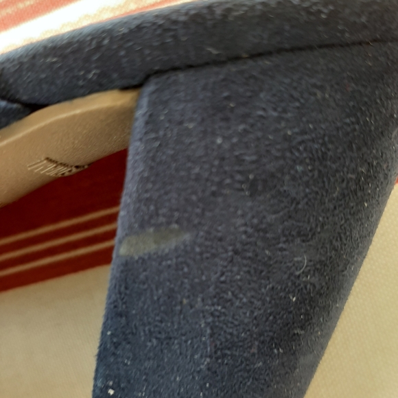 NWT Gap sandals with heel - Picture 3 of 5